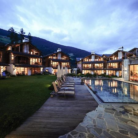 Post Alpina - Family Mountain Chalets San Candido Exteriér fotografie
