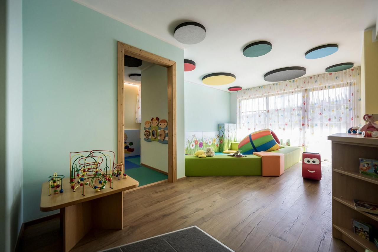 Post Alpina - Family Mountain Chalets San Candido Exteriér fotografie