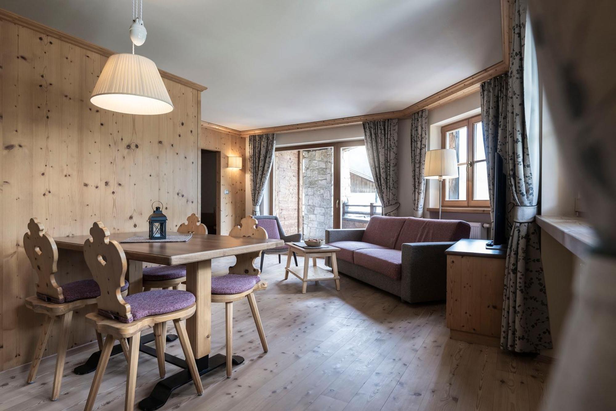 Post Alpina - Family Mountain Chalets San Candido Pokoj fotografie