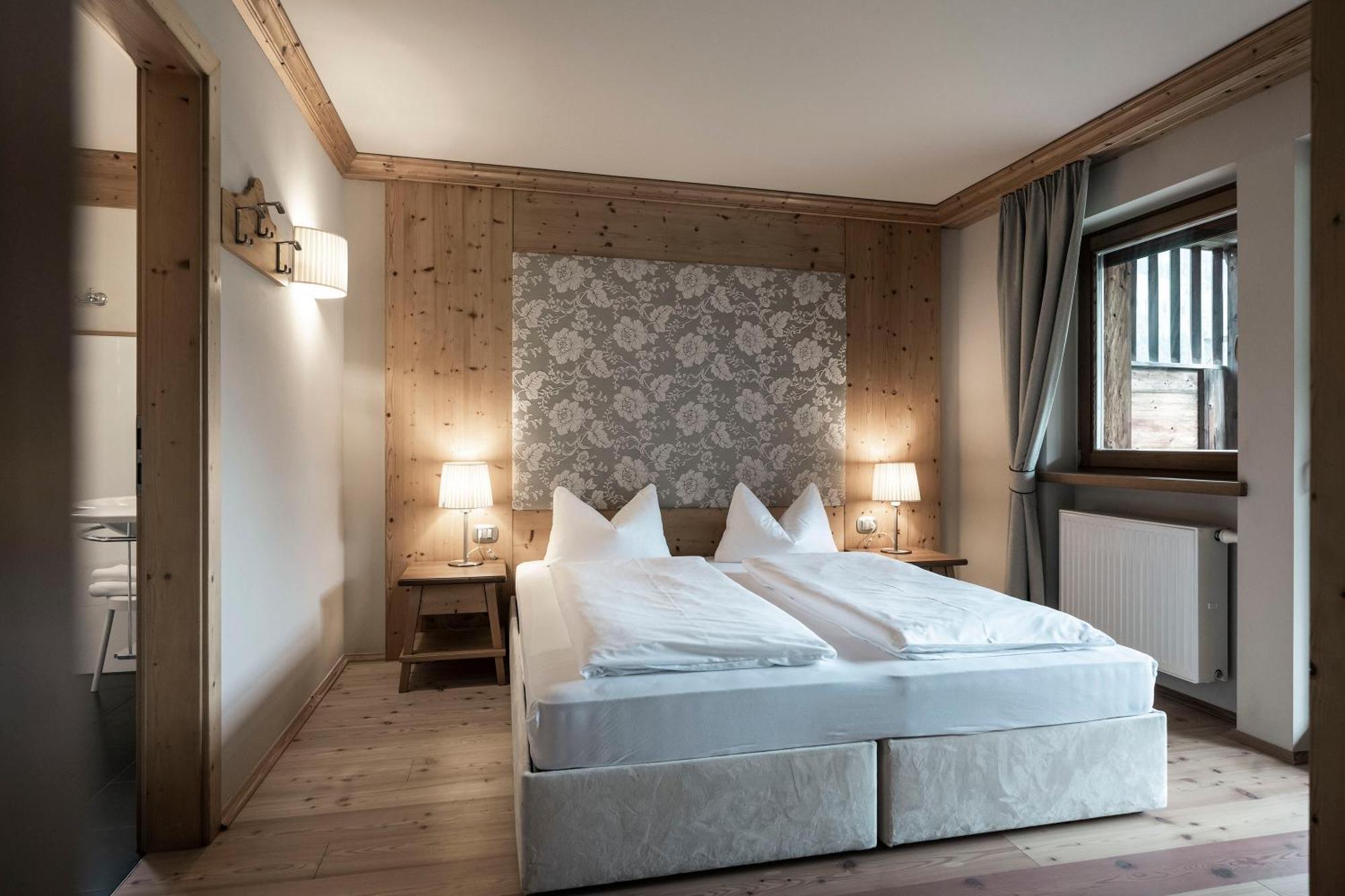 Post Alpina - Family Mountain Chalets San Candido Exteriér fotografie