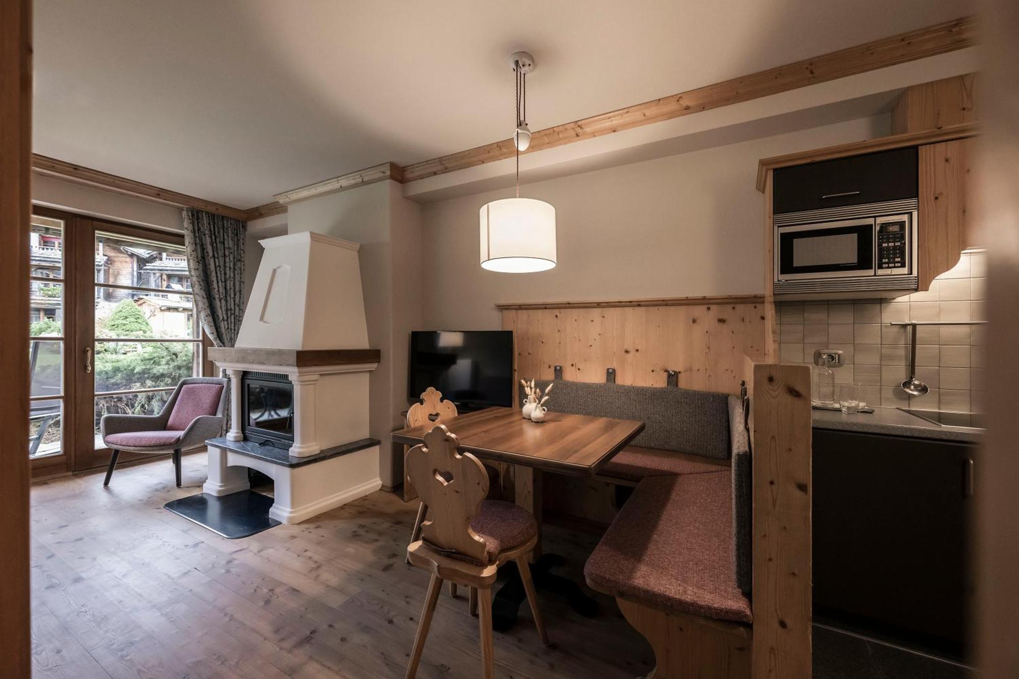 Post Alpina - Family Mountain Chalets San Candido Exteriér fotografie